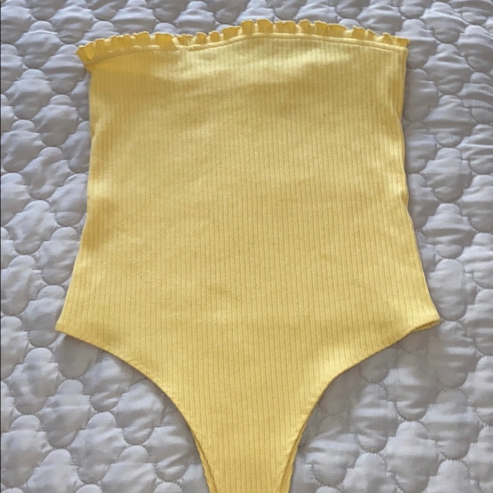 Women’s yellow strapless bodysuit